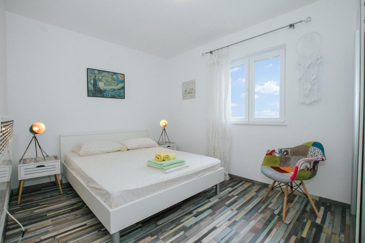 Apartman Bagattino-Trogir Near Old Town Bagian luar foto